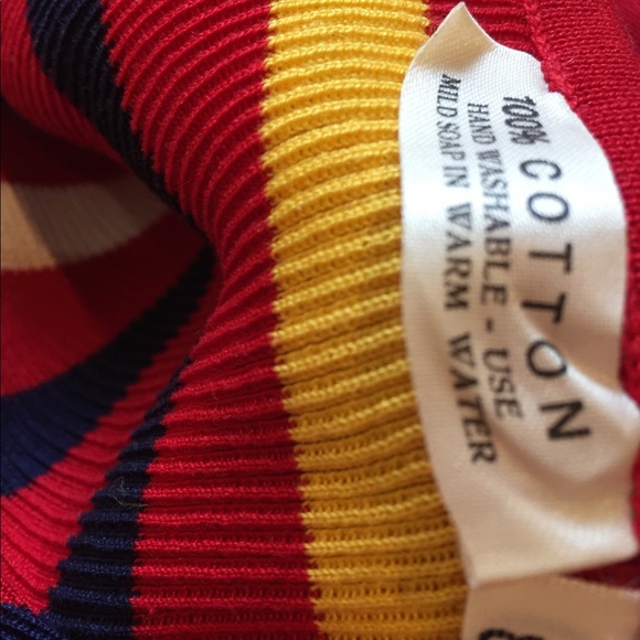 Gorgeous Italian-made, vintage/unique, femme and form-fitting red dress - Picture 10 of 12